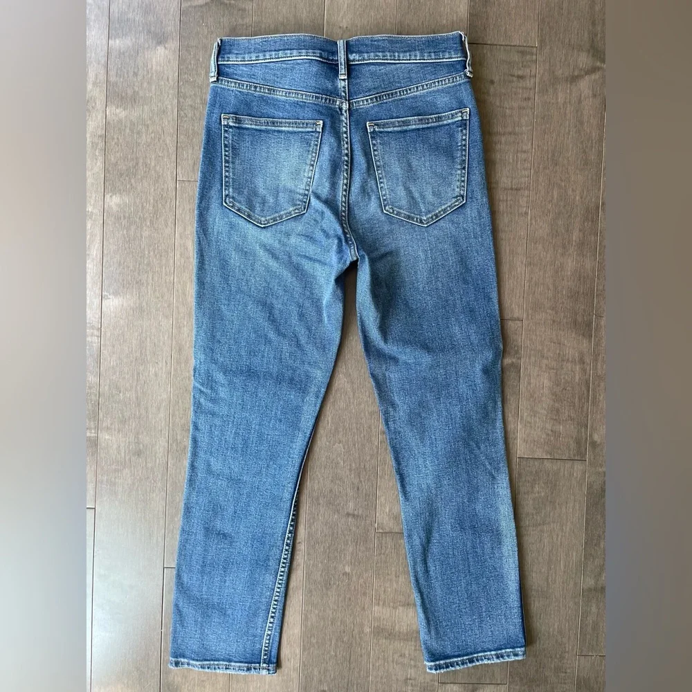 Gap vintage slim high rise jeans, medium blue, size 28 - Picture 6 of 7